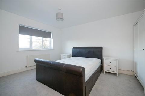 2 bedroom flat to rent, Airedale Place, Shipley BD17