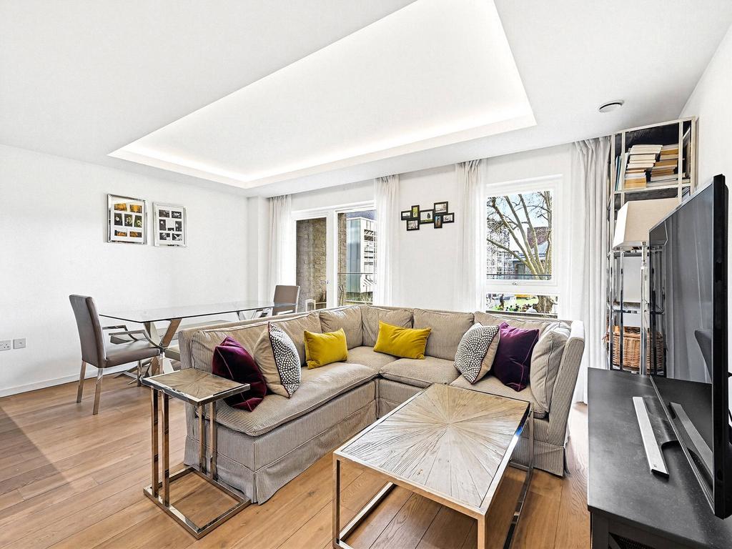 Landau Apartments