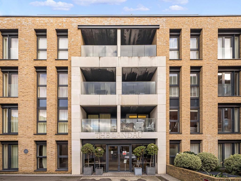 Landau Apartments
