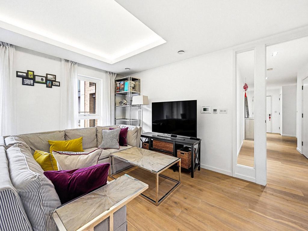 Landau Apartments