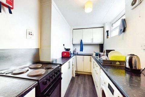 5 bedroom terraced house to rent, Queens Park Road, East Sussex BN2