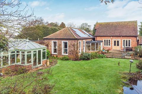 6 bedroom detached bungalow for sale - Church Lane, Balsham CB21