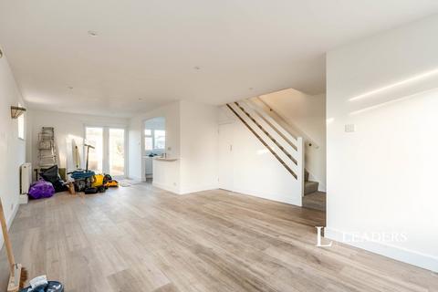 3 bedroom terraced house to rent, Dolphin Way, Rustington, Littlehampton, BN16