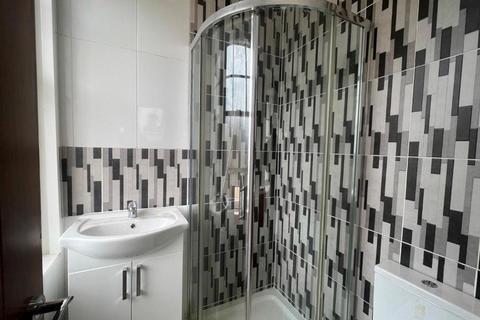 3 bedroom flat to rent, Wilbury Villas, Hove, BN3