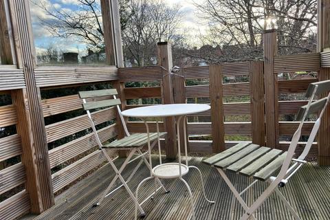 2 bedroom property to rent, Hendon Lane, London