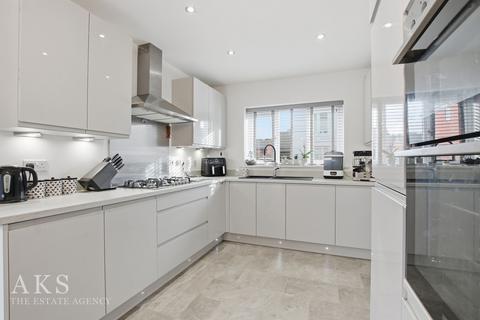 4 bedroom detached house for sale, Packington Road, Derby DE65