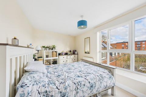 2 bedroom apartment for sale, Church Road, Ashford, Surrey, TW15