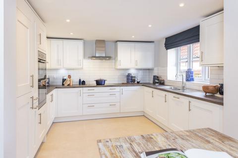3 bedroom semi-detached house for sale, Mountbatten Park, Hoe Lane, North Baddesley, Hampshire, SO52