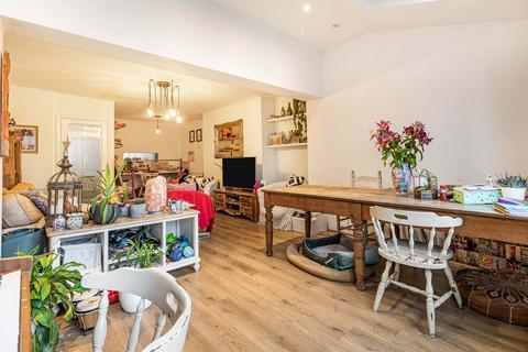 3 bedroom end of terrace house for sale, Mervyn Road , Northfields, Ealing, W13