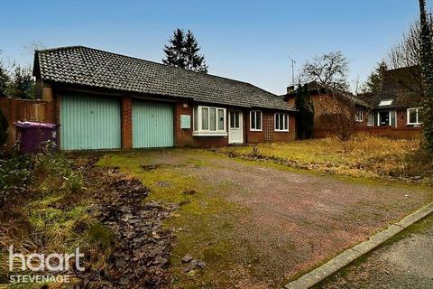 4 bedroom detached bungalow for sale - Mimram Close, Hitchin