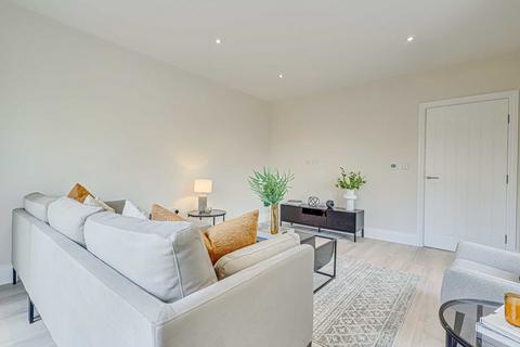 undefined, London Road, Rayleigh, SS6