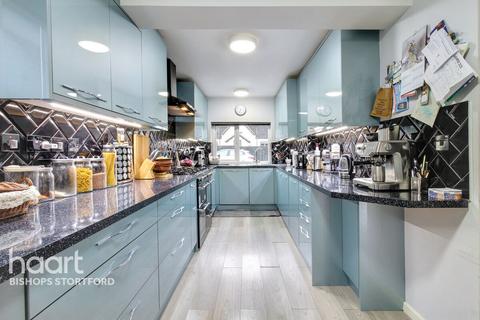 5 bedroom detached house for sale, Bishop's Stortford CM23