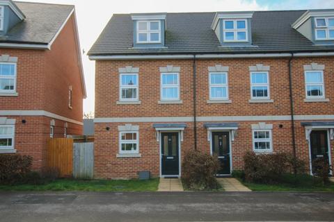 3 bedroom end of terrace house for sale - Oak Avenue, Wokingham, RG40