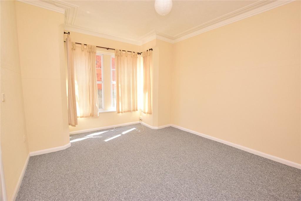 Bedroom2/Dining Room