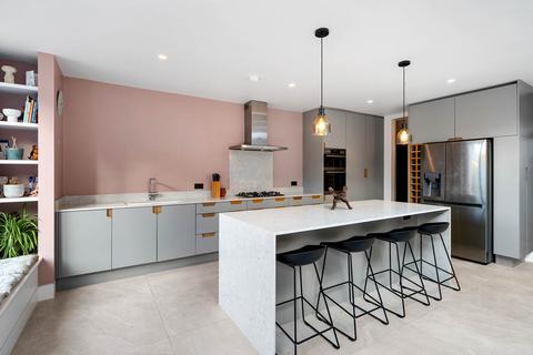 4 bedroom semi-detached house for sale, Crystal Palace Road, East Dulwich, SE22