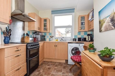 2 bedroom maisonette to rent, Hencroft StreetSouth,  Slough,  SL1
