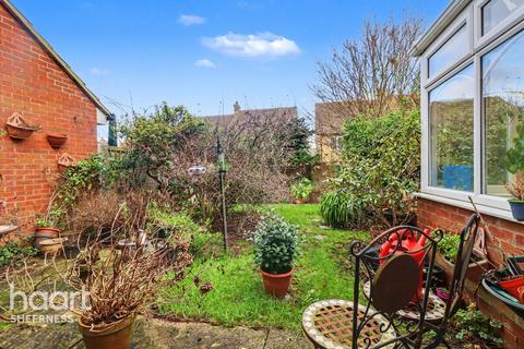3 bedroom detached house for sale, Brambles Close, Kent,