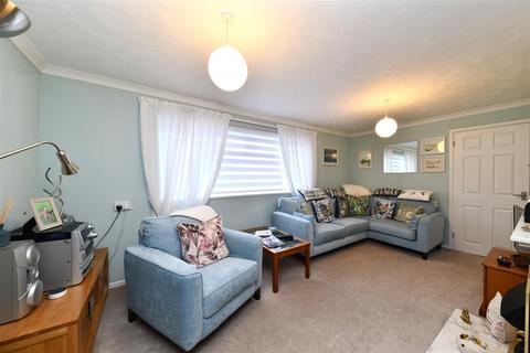 3 bedroom terraced house for sale, Webb Rise, Stevenage
