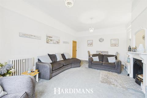 1 bedroom flat for sale, North Parade, Lowestoft