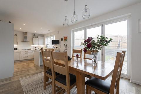 4 bedroom detached house for sale, Vartenham Close Milborne Port