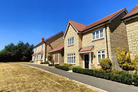 4 bedroom detached house for sale, Vartenham Close Milborne Port