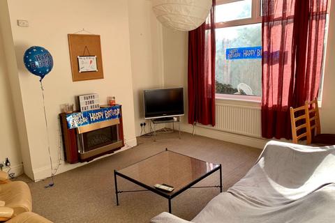 4 bedroom terraced house to rent, College Road, Fishponds, BS16