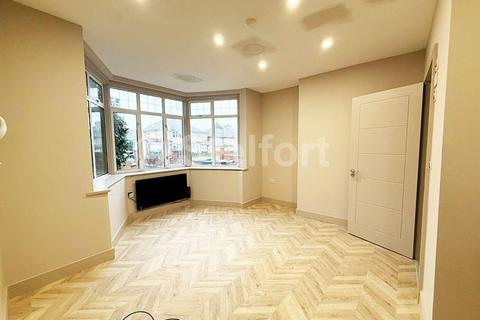 undefined, Kenton Lane, Harrow HA3