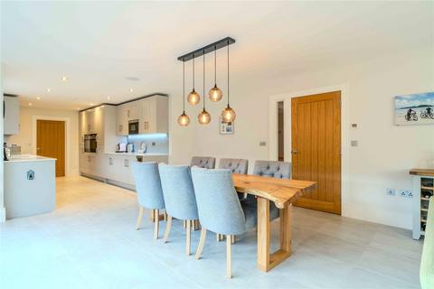 5 bedroom detached house for sale, Barnard Crescent, Broadway, Worcestershire, WR12