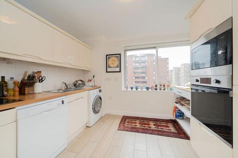 2 bedroom flat to rent, Melbourne House, London W8