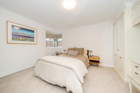 2 bedroom flat to rent, Melbourne House, London W8