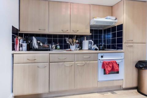 1 bedroom flat to rent, Brondesbury Road, London NW6