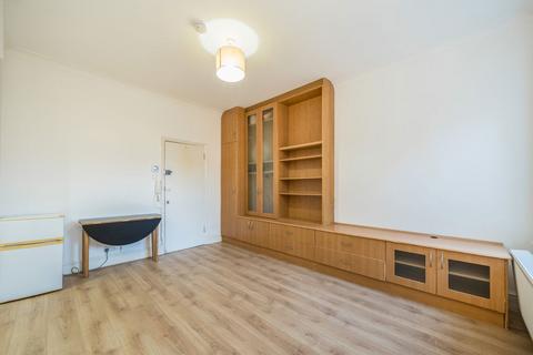 1 bedroom flat to rent, Brondesbury Road, London NW6