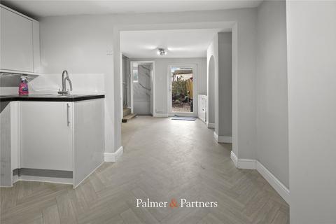 2 bedroom terraced house to rent, Priory Street, Colchester, Essex, CO1