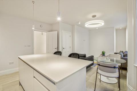 2 bedroom flat to rent, Welbeck Street, Marylebone, London, W1G