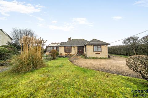 3 bedroom detached bungalow for sale - Fritterswell, Brinkworth, SN15