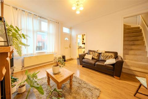 2 bedroom terraced house for sale, Henley Crescent, Leeds, West Yorkshire