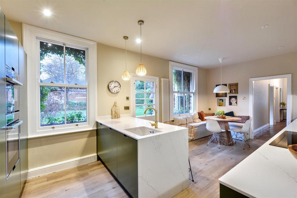 Kitchen (1).jpeg