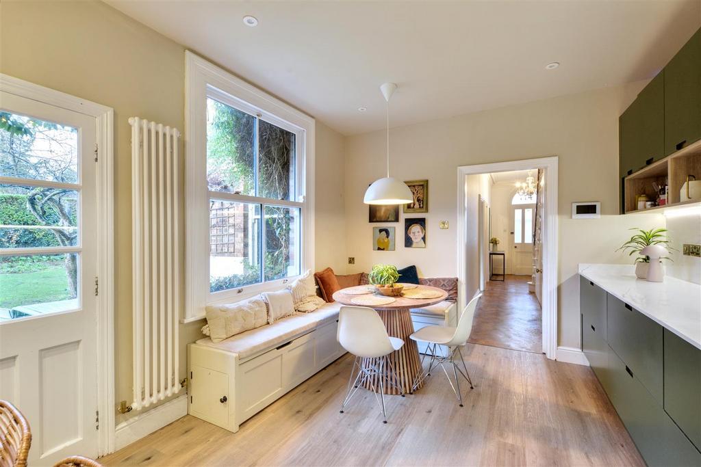 Kitchen (2).jpeg