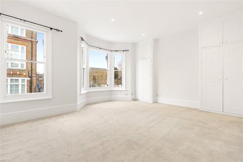 5 bedroom terraced house to rent, Honeywell Road, SW11