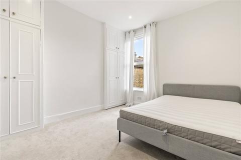 5 bedroom terraced house to rent, Honeywell Road, SW11