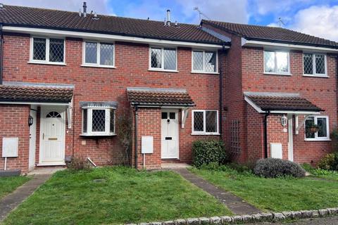 2 bedroom terraced house to rent, Lightwater,  Surrey,  GU18
