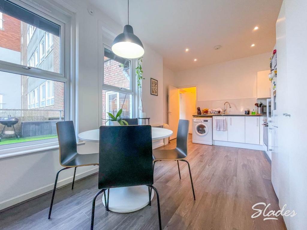 Cumnor road dining k