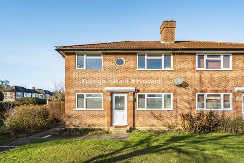 2 bedroom maisonette for sale, East Close, Barnet, EN4