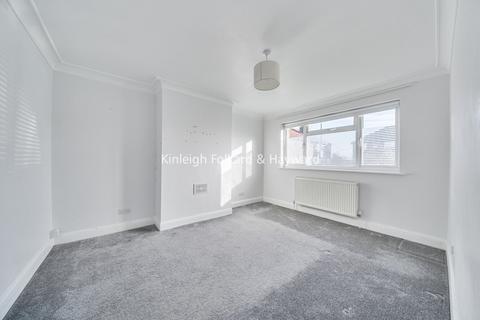2 bedroom maisonette for sale, East Close, Barnet, EN4