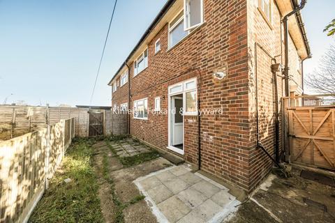 2 bedroom maisonette for sale, East Close, Barnet, EN4