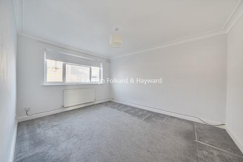 2 bedroom maisonette for sale, East Close, Barnet, EN4