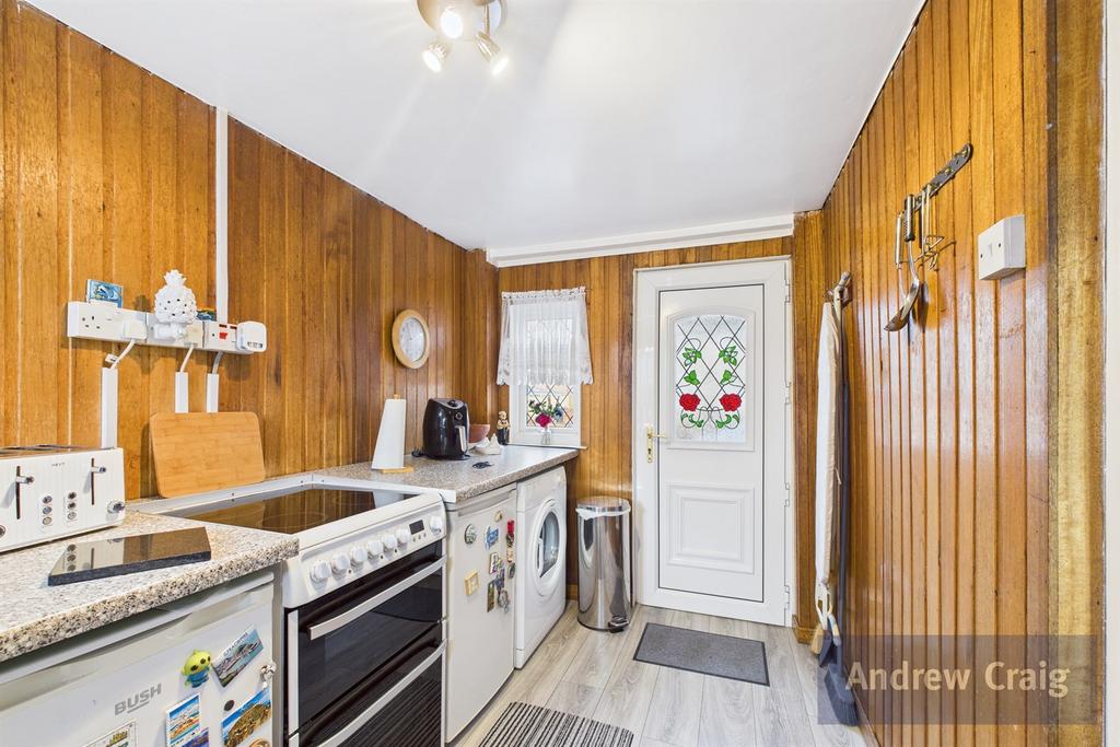 Kitchen / Utility