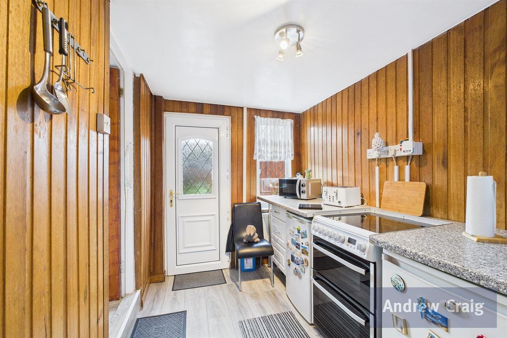 Kitchen / Utility