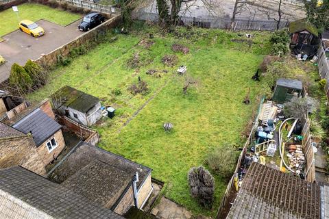 3 bedroom detached house for sale, Gilbert Street, Enfield