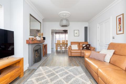 5 bedroom detached house for sale, Fleming Drive, Hitchin SG5